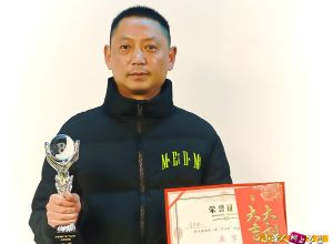 小淹镇第二届“佳友杯”台球友谊赛：激烈角逐，圆满结束，胜利闭幕